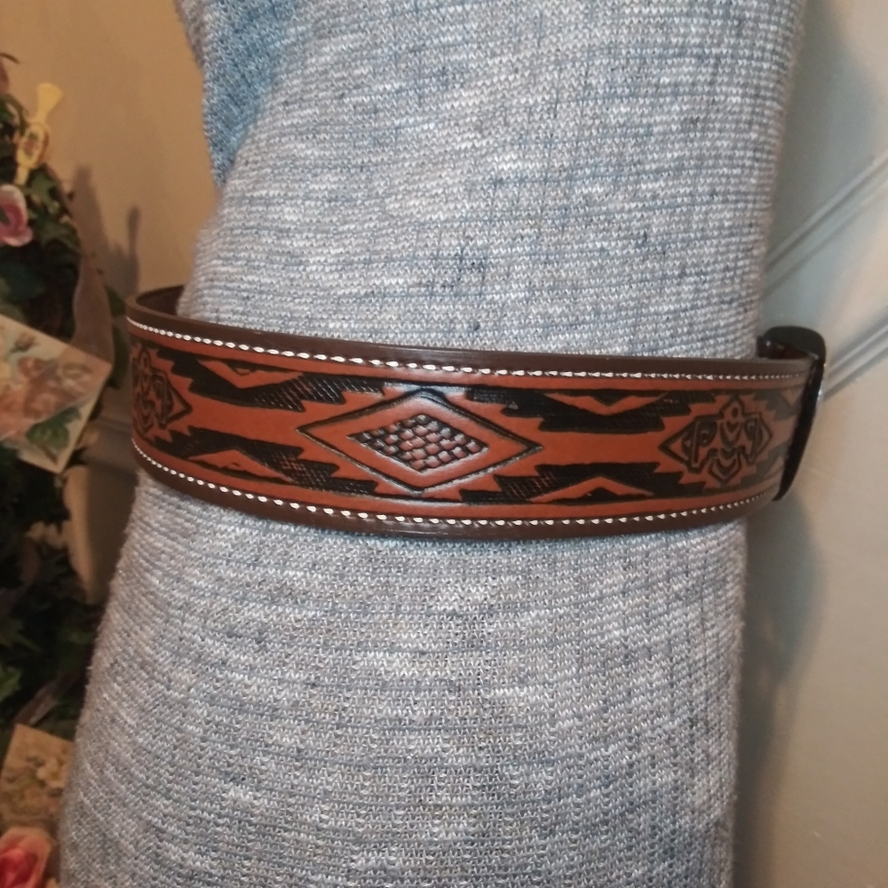 Vintage 70's Unisex Boho Western Faux Leather Thunderbird Belt - Picture 5 of 7